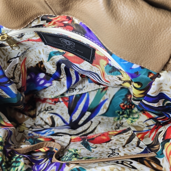 Designed in New York by Sharif Genuine Pebbled Leather Beige & Tan Shoul… - Picture 8 of 14